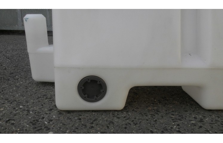 Plastové svodidlo - bílé Plastové svodidlo - bílé