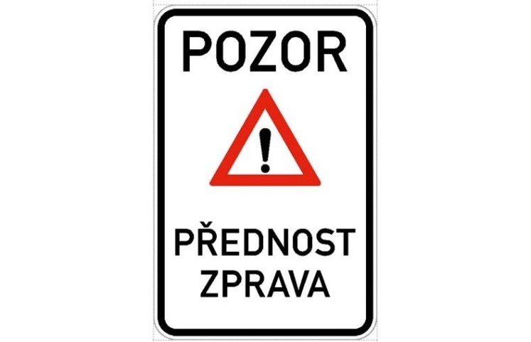 Dopravní značka - Přednost zprava Dopravní značka - Přednost zprava