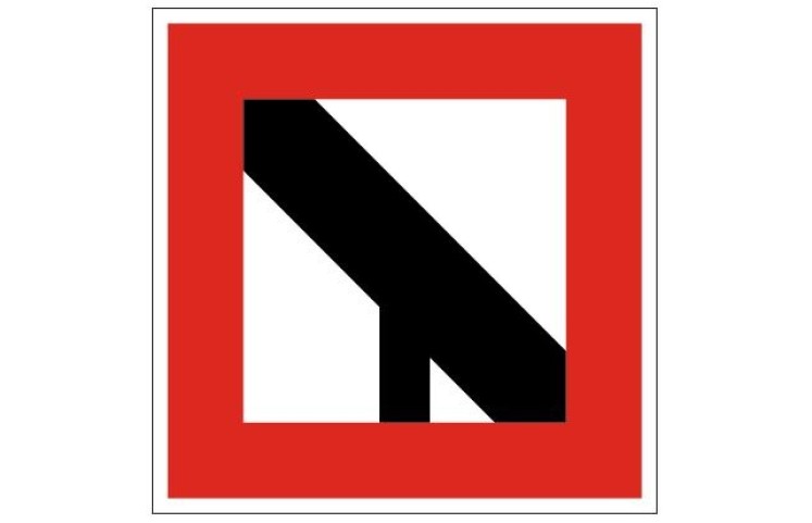 Plavební znak B9d - Povinnost před vplutím na hlavní vodní cestu