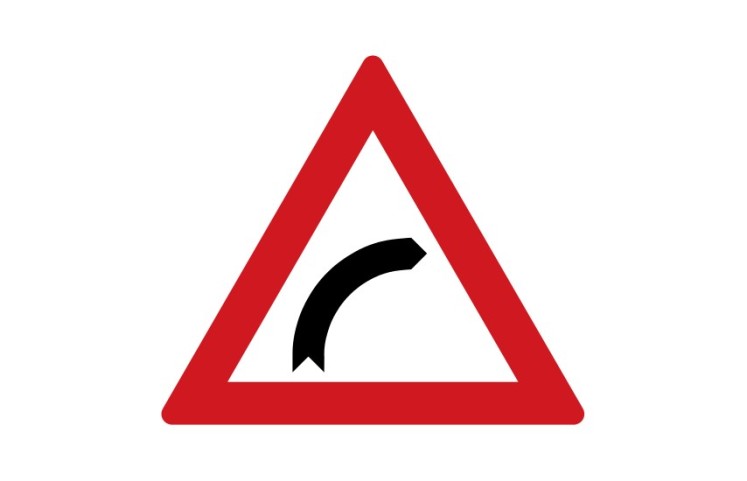 Dopravní značka A1a - Zatáčka vpravo